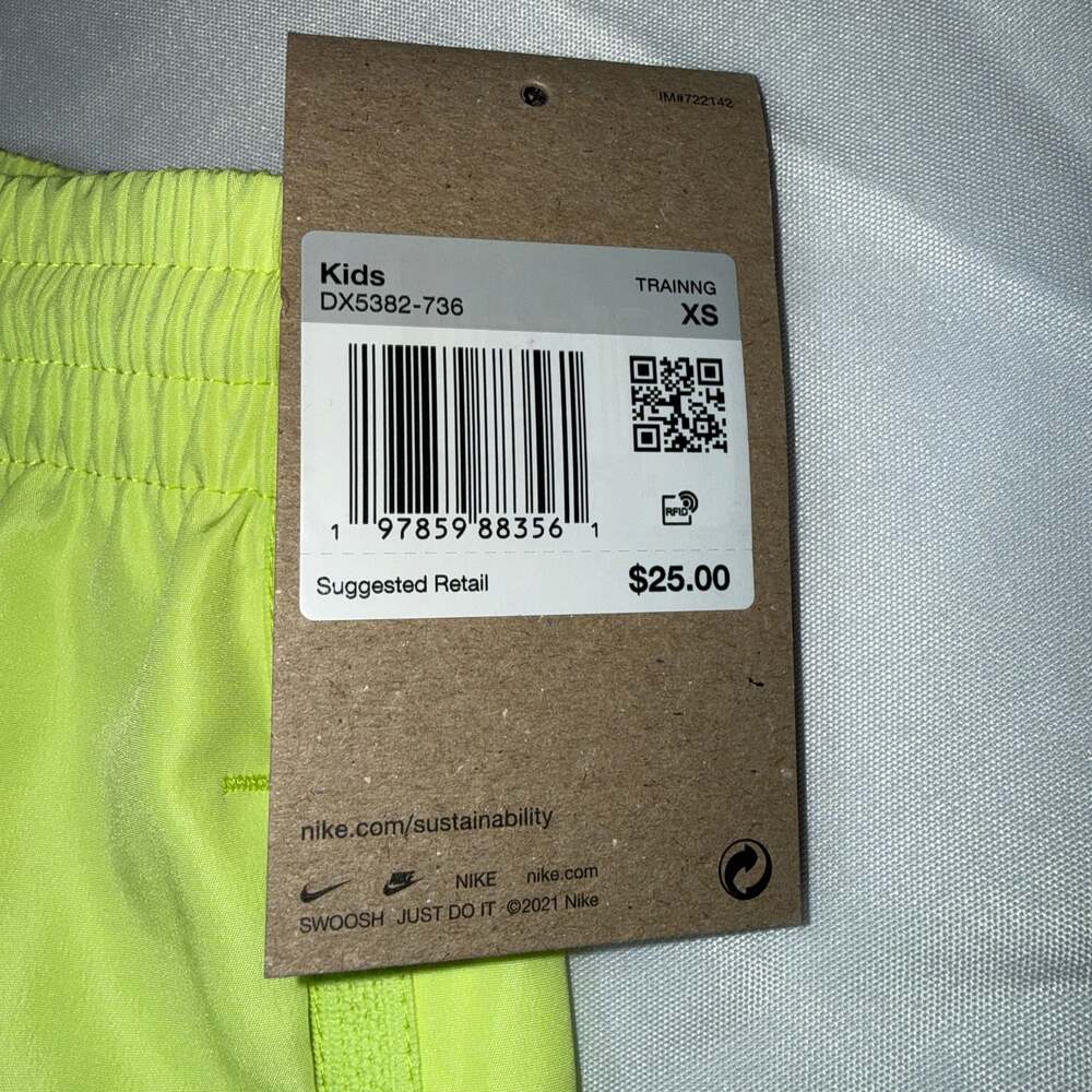 Nike Kids' Dri-FIT Multi Woven Shorts in Light Lemon Twist/White, size XS - Picture 2 of 5